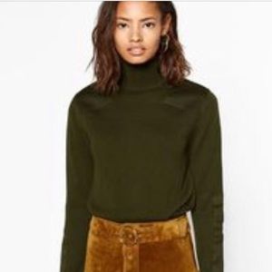 Zara - Olive Green Turtleneck with patches